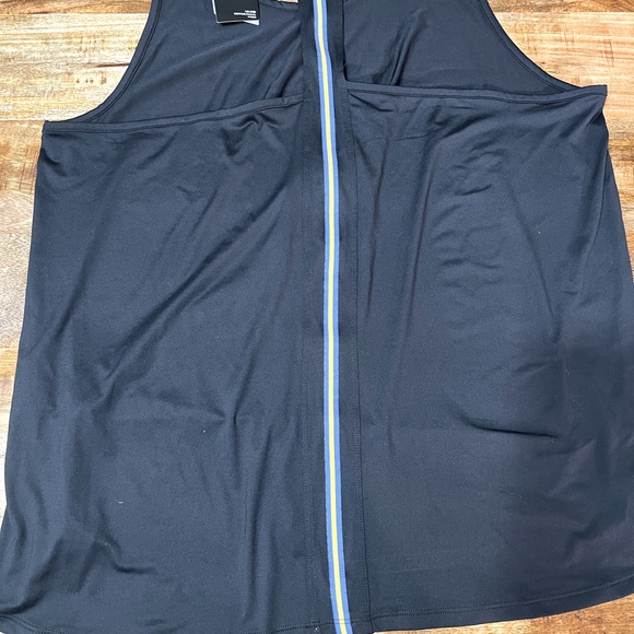 *NWT* UCLA Under Armour tank XXL - Picture 4 of 5